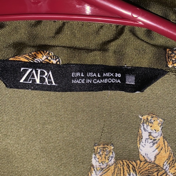 Zara RaRe tiger print satin dress button up size Large - Picture 4 of 6